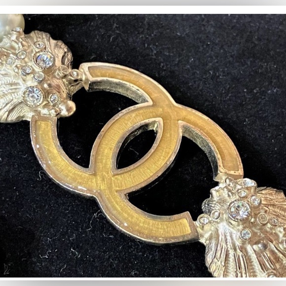 Elegant Chanel belt - Picture 3 of 9